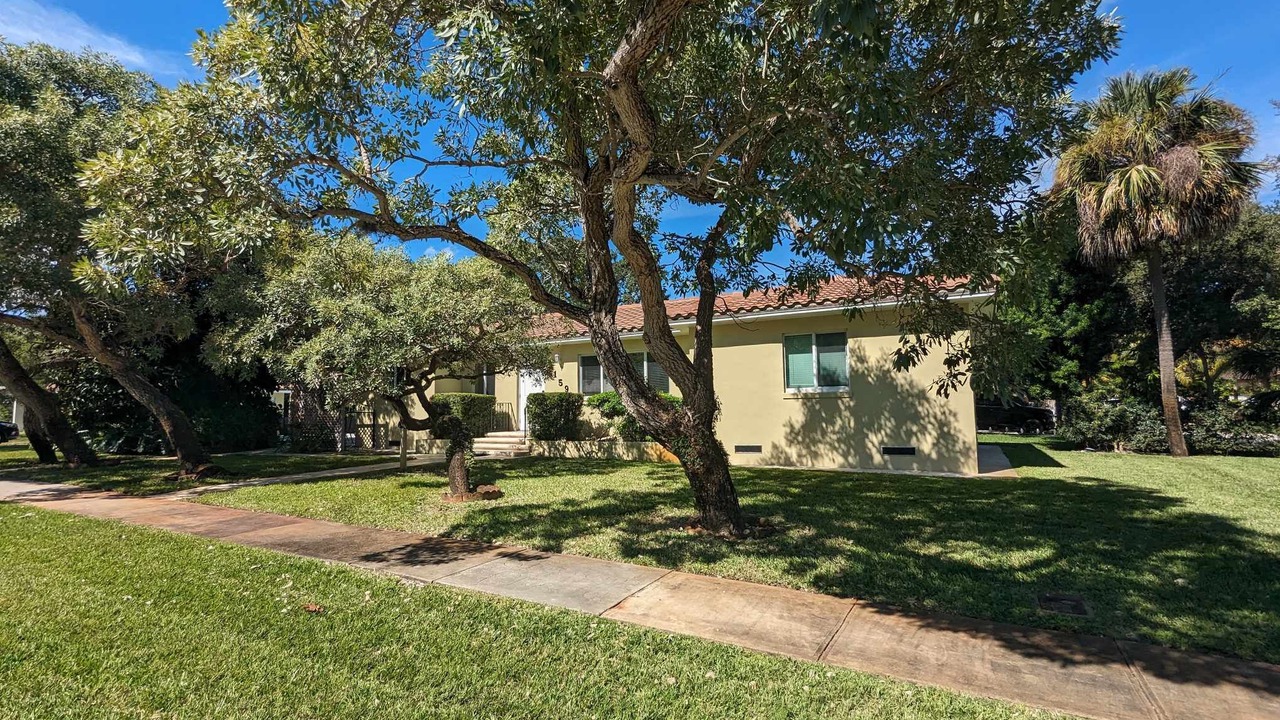 Photo of Outdoor in Lakeside Point