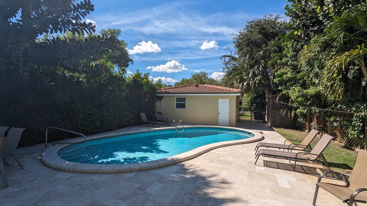 Photo of Outdoor in Lakeside Point