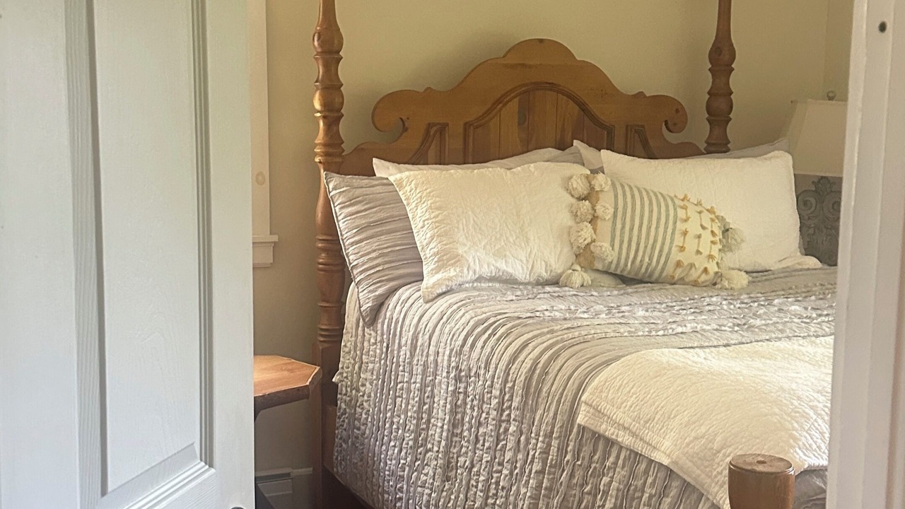 Photo of Bedroom in Bolton Landing
