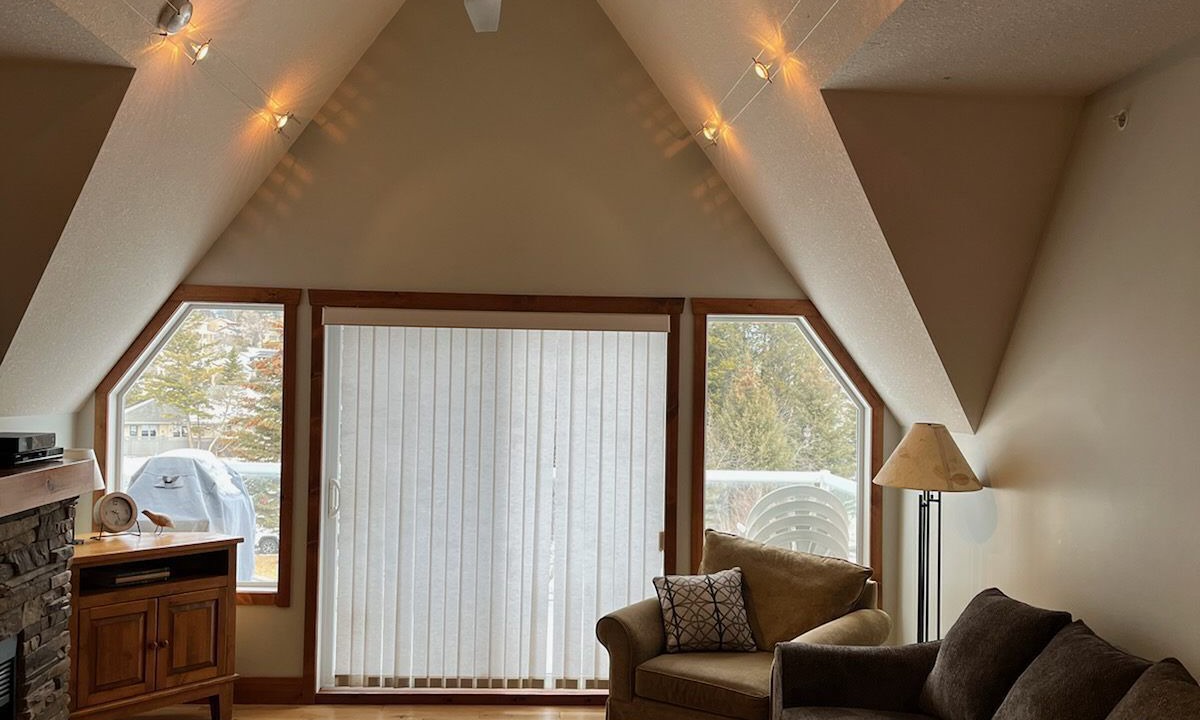 Photo of Livingroom in East Kootenay