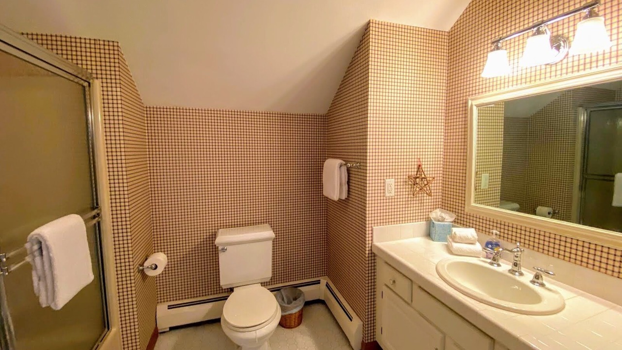 Photo of Bathroom in Carroll