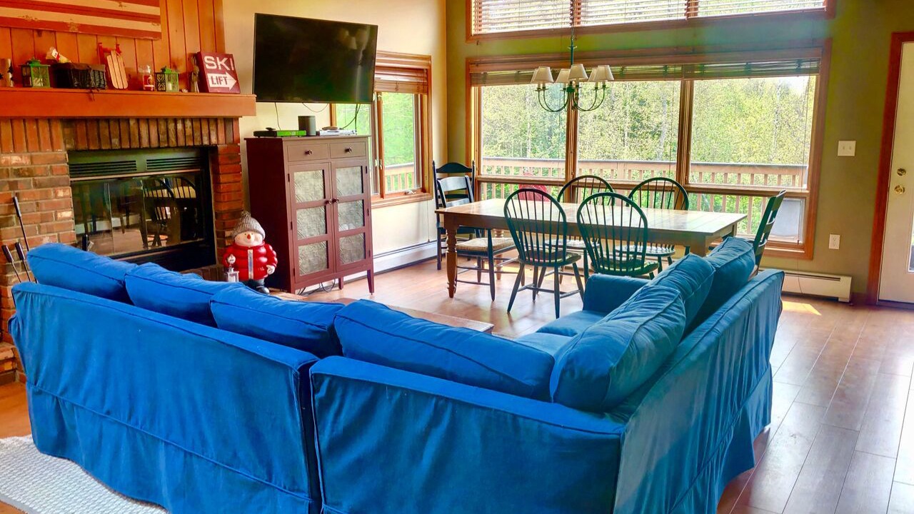 Photo of Livingroom in Carroll