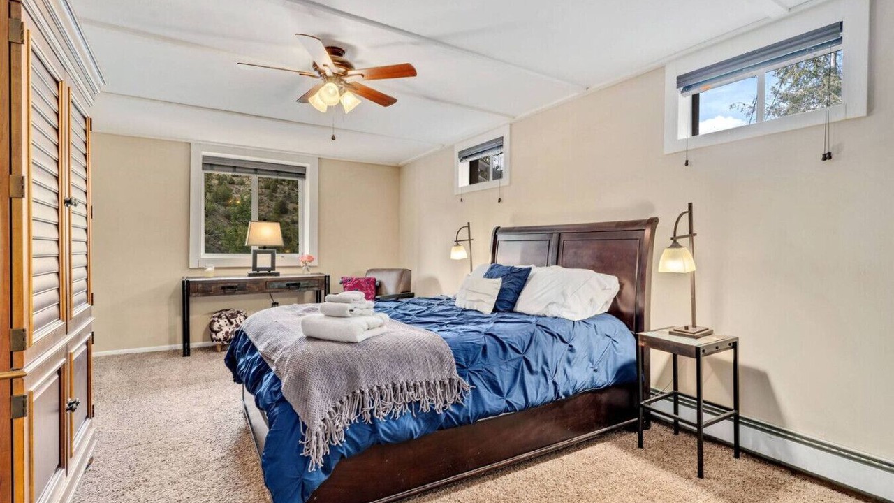 Photo of Bedroom in Idaho Springs