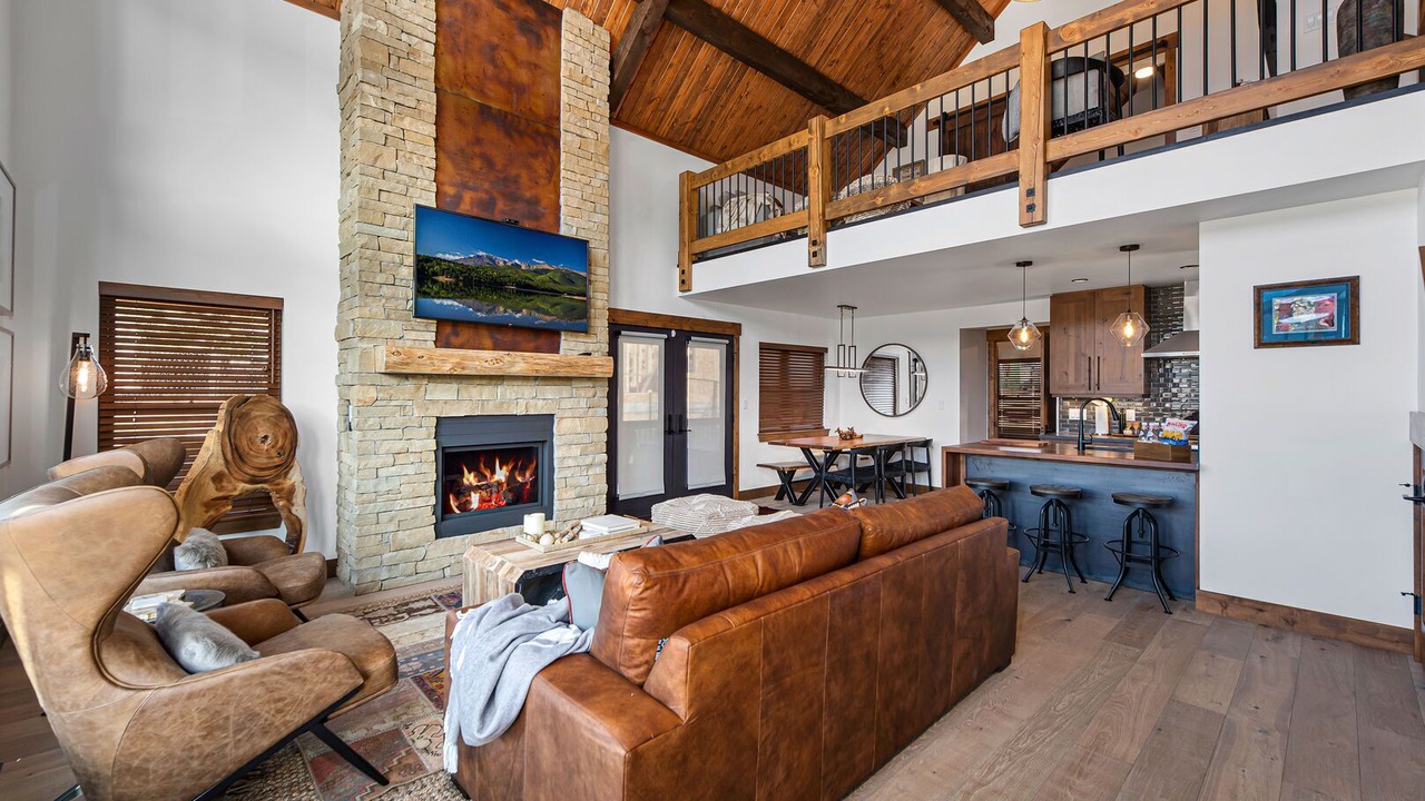Photo of Livingroom in Estes Park