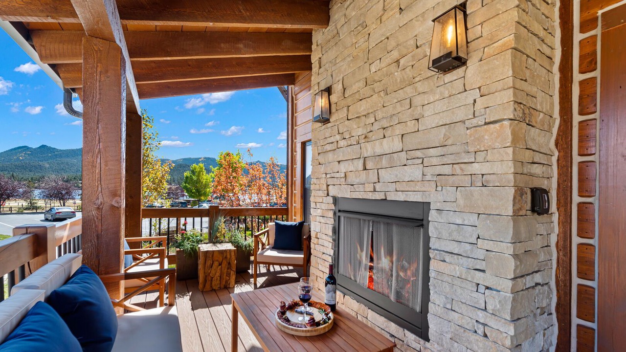 Photo of Livingroom in Estes Park