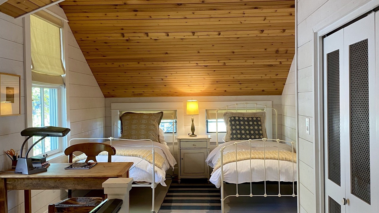 Photo of Bedroom in Basalt