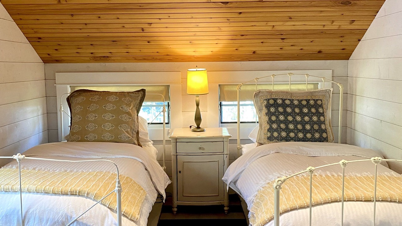 Photo of Bedroom in Basalt