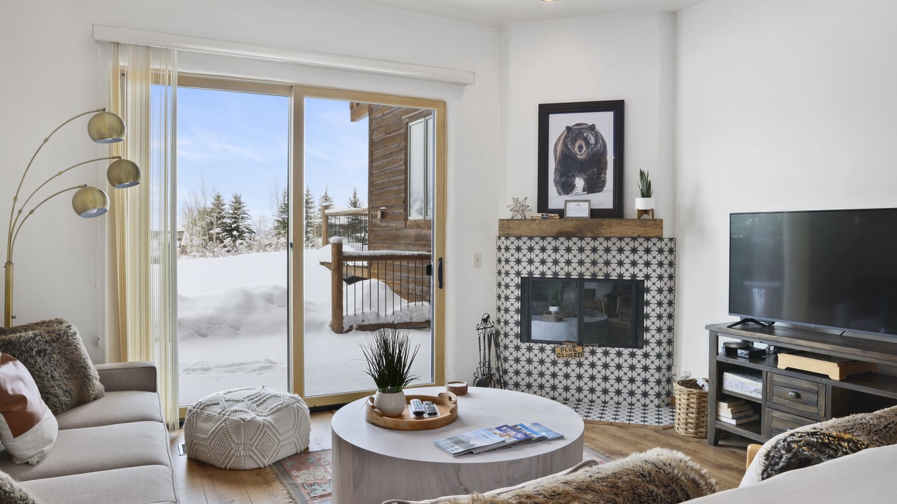 Photo of Livingroom in Spring Creek Ranch