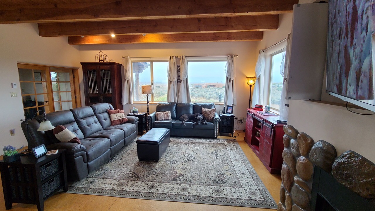 Photo of Livingroom in Taos