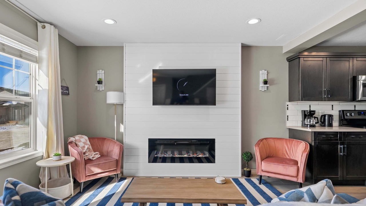 Photo of Livingroom in Sylvan Lake