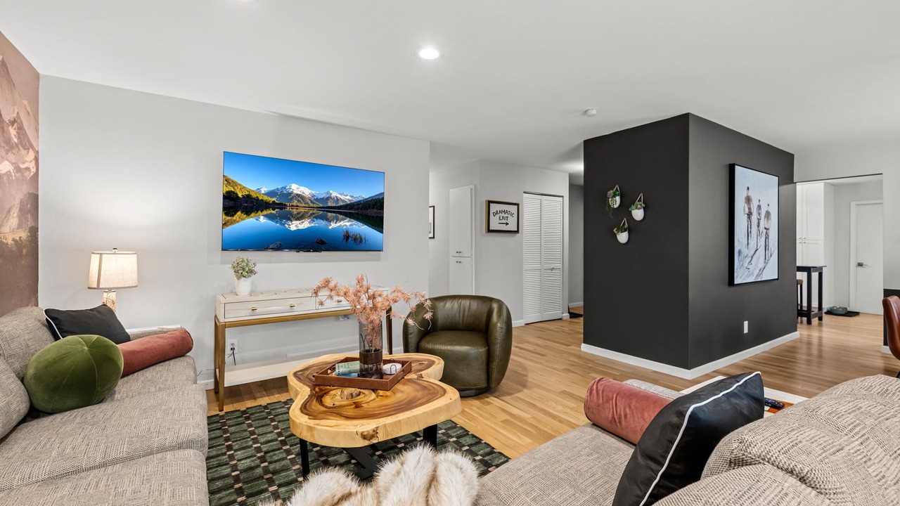 Photo of Livingroom in Castlewood