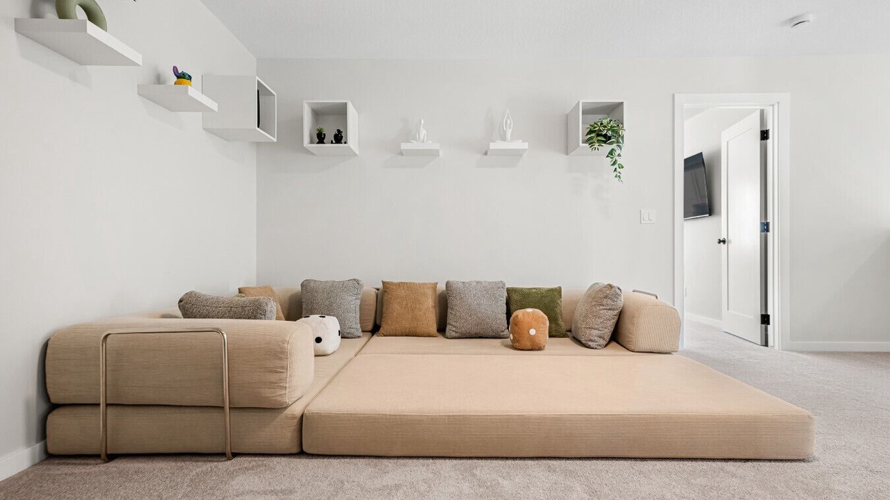 Photo of Livingroom in Calgary