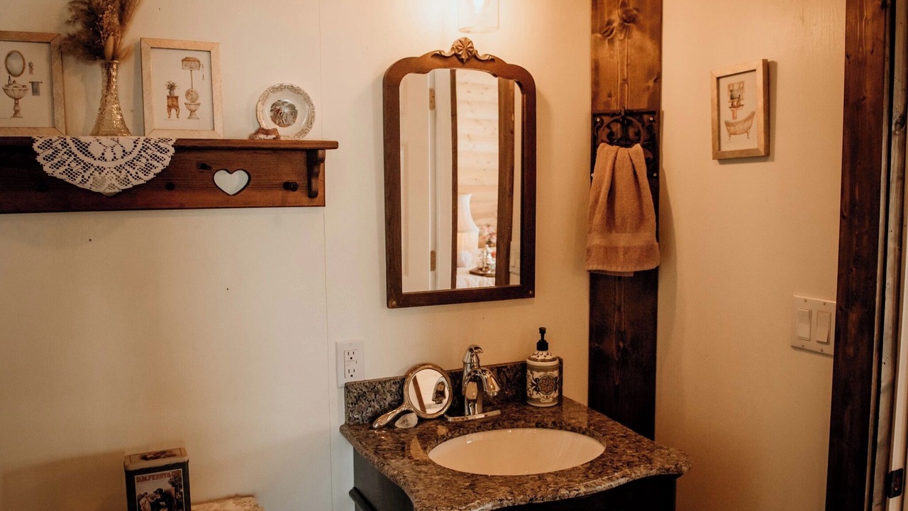 Photo of Bathroom in Central Alberta