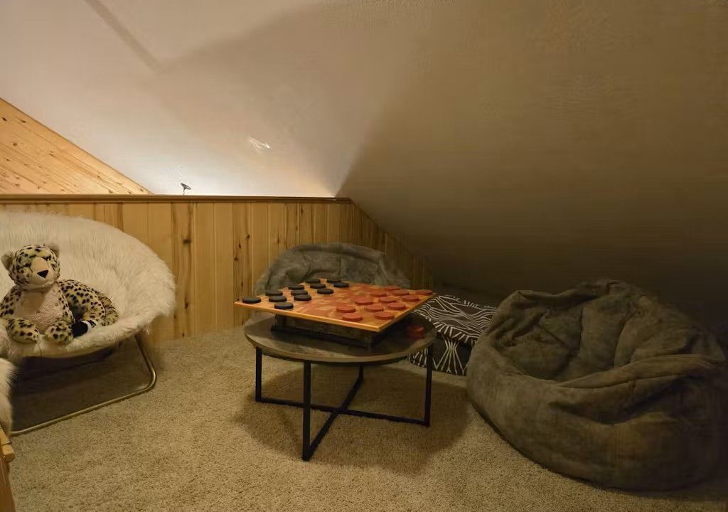 Photo of Bedroom in South Fork