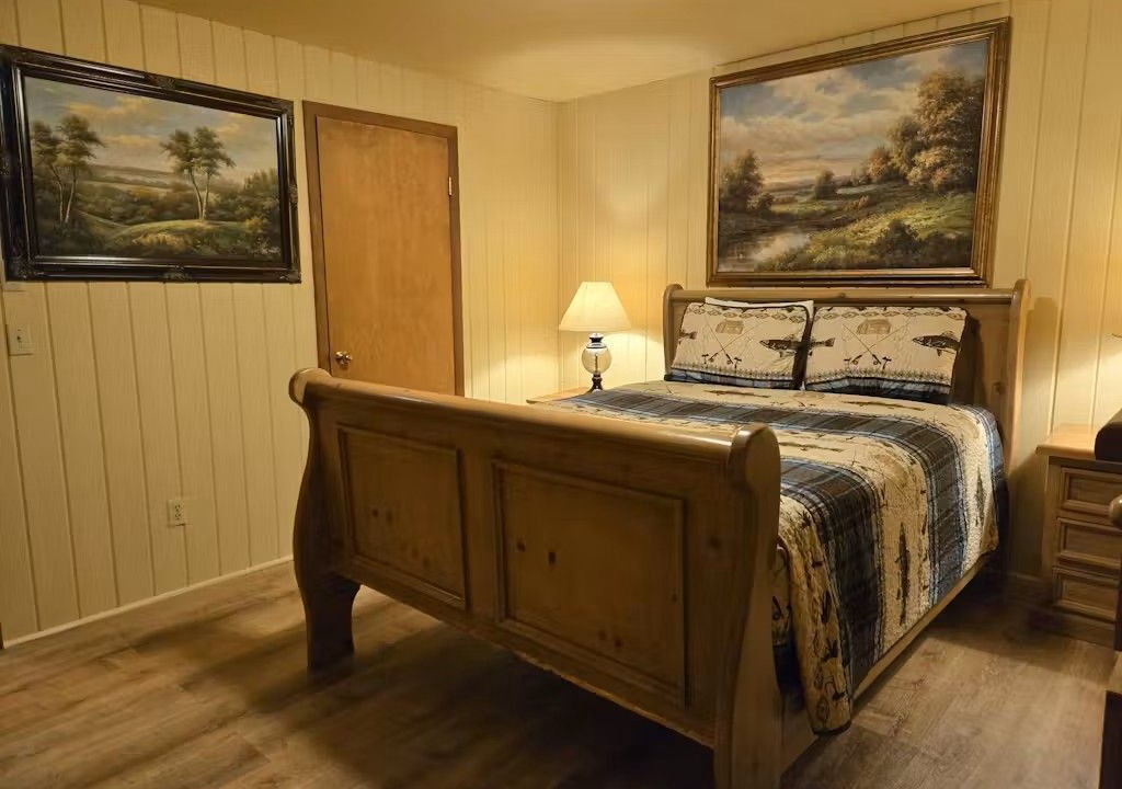 Photo of Bedroom in South Fork