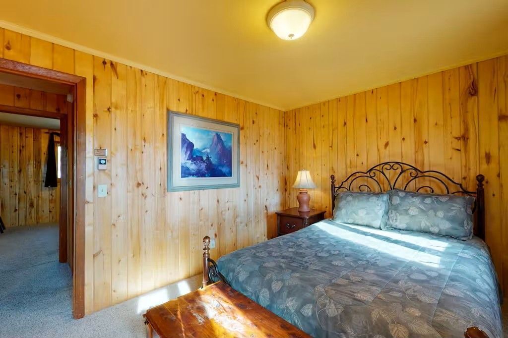 Photo of Bedroom in South Fork