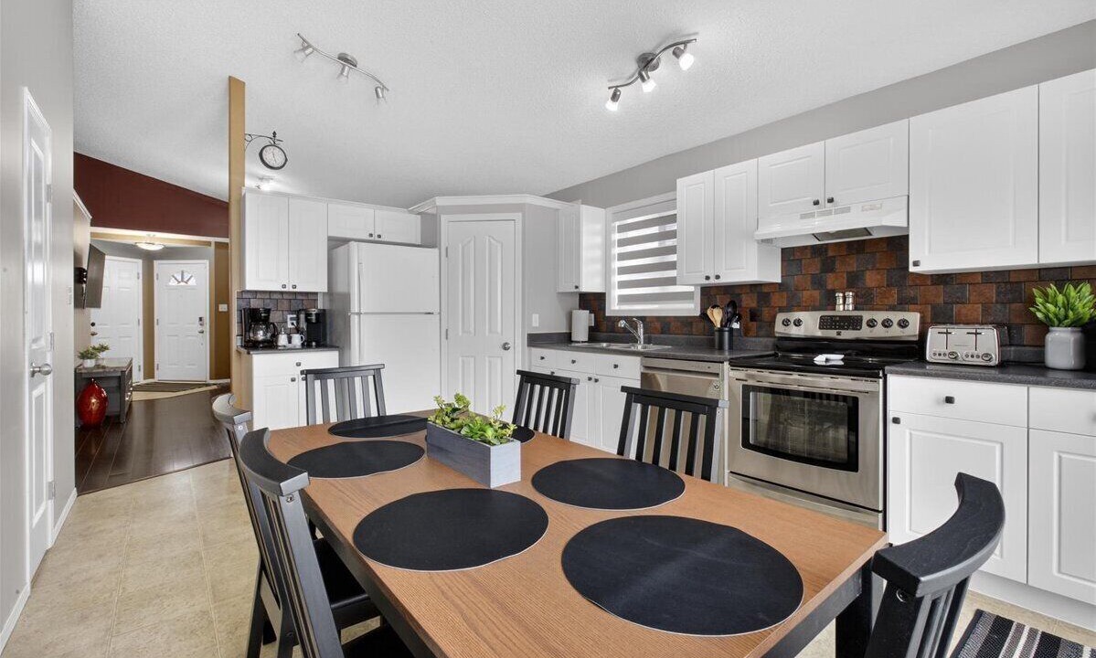 Photo of Kitchen in Stony Plain