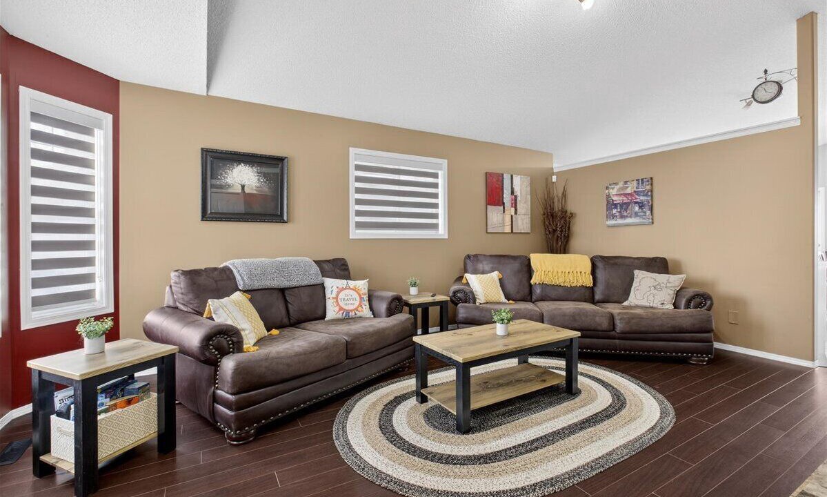 Photo of Livingroom in Stony Plain