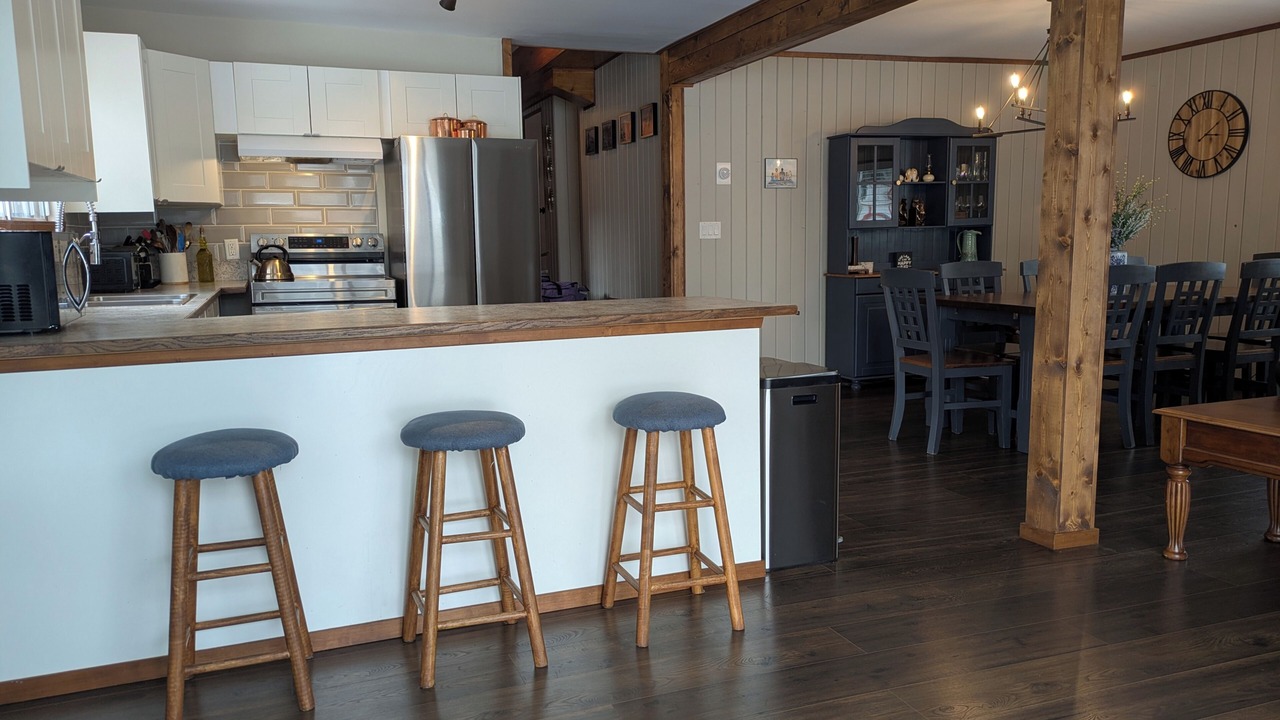 Photo of Kitchen in Sylvan Lake