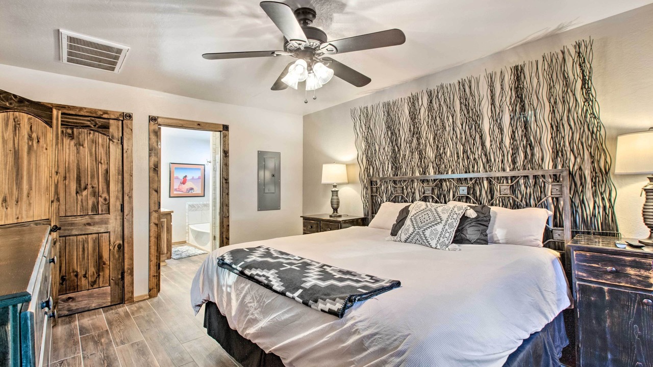 Photo of Bedroom in Red River