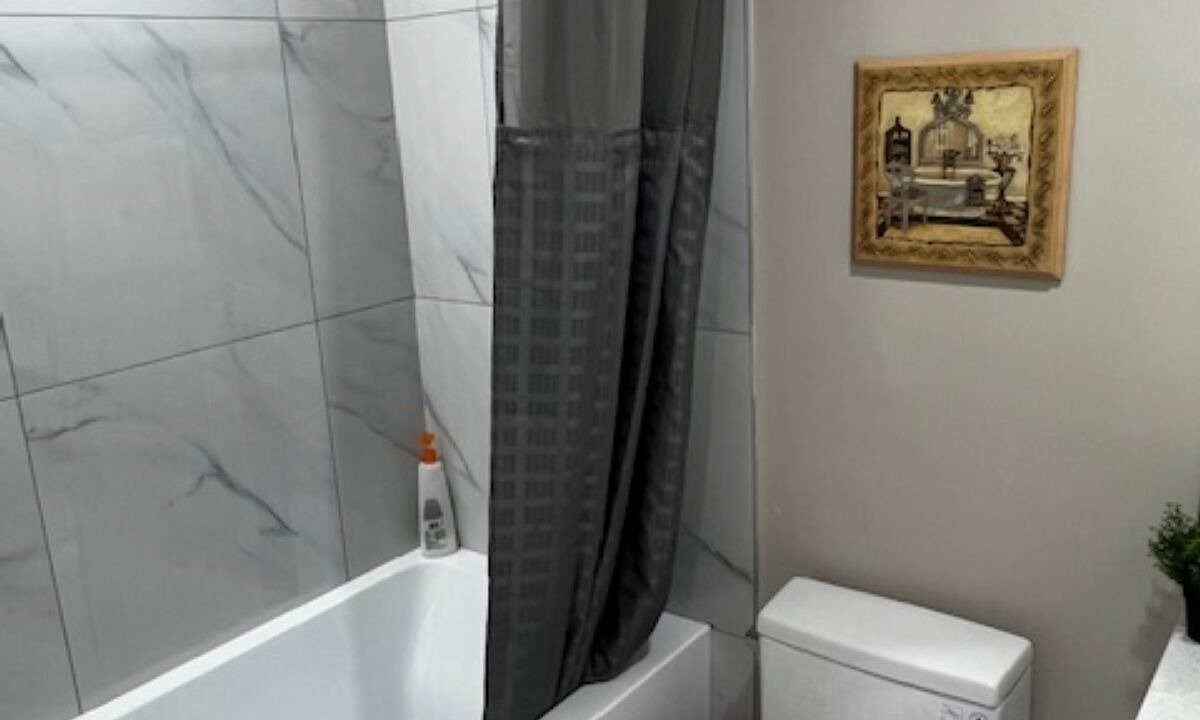Photo of Bathroom in Fort Saskatchewan