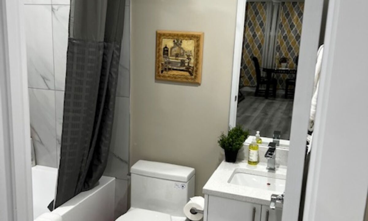 Photo of Bathroom in Fort Saskatchewan
