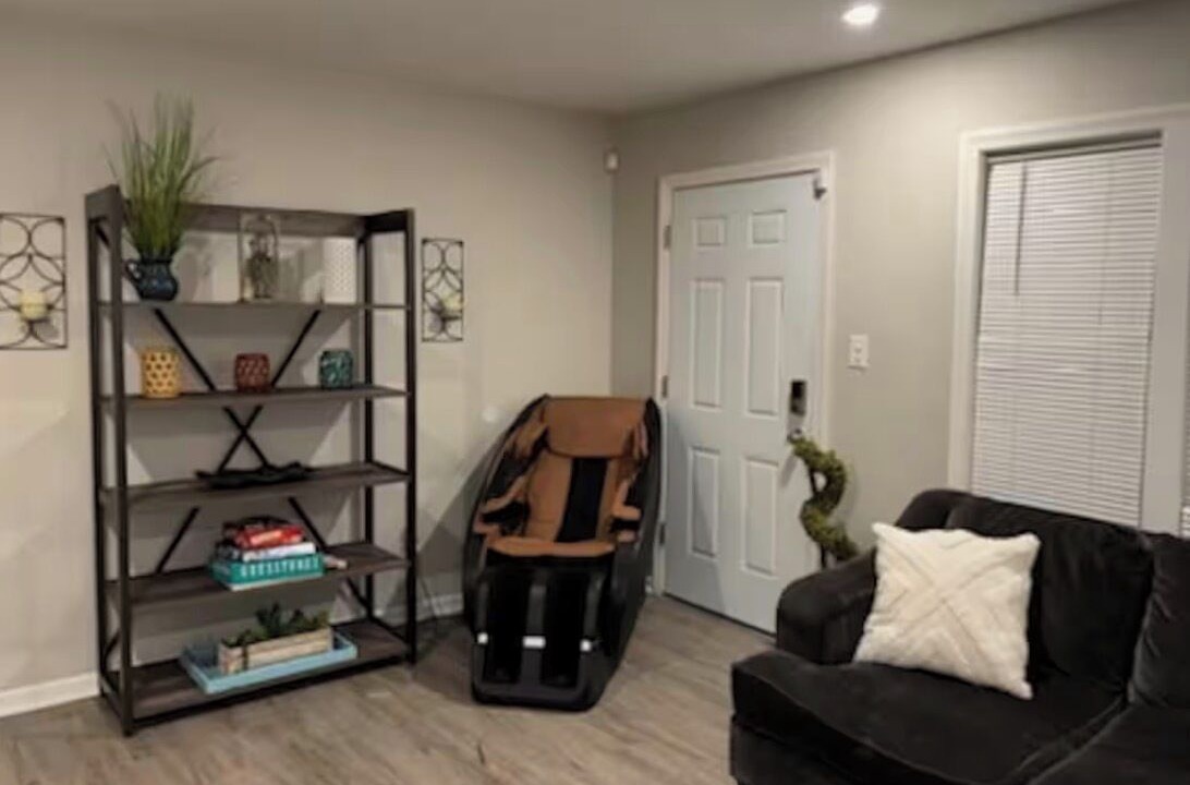 Photo of Livingroom in Cleveland
