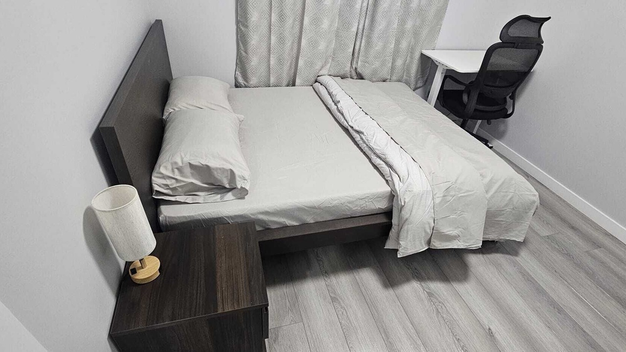 Photo of Bedroom in Division No. 11