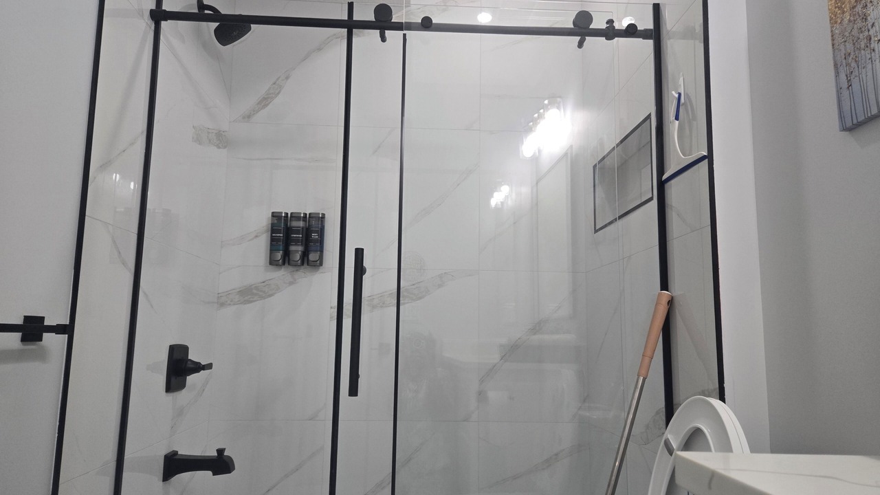 Photo of Bathroom in Division No. 11