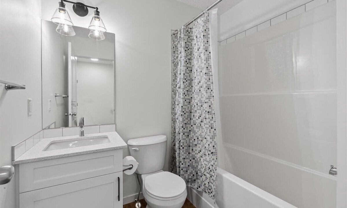Photo of Bathroom in Division No. 11