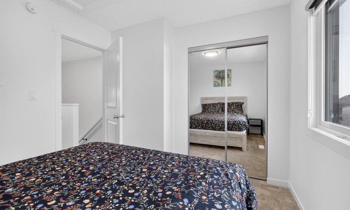 Photo of Bedroom in Division No. 11