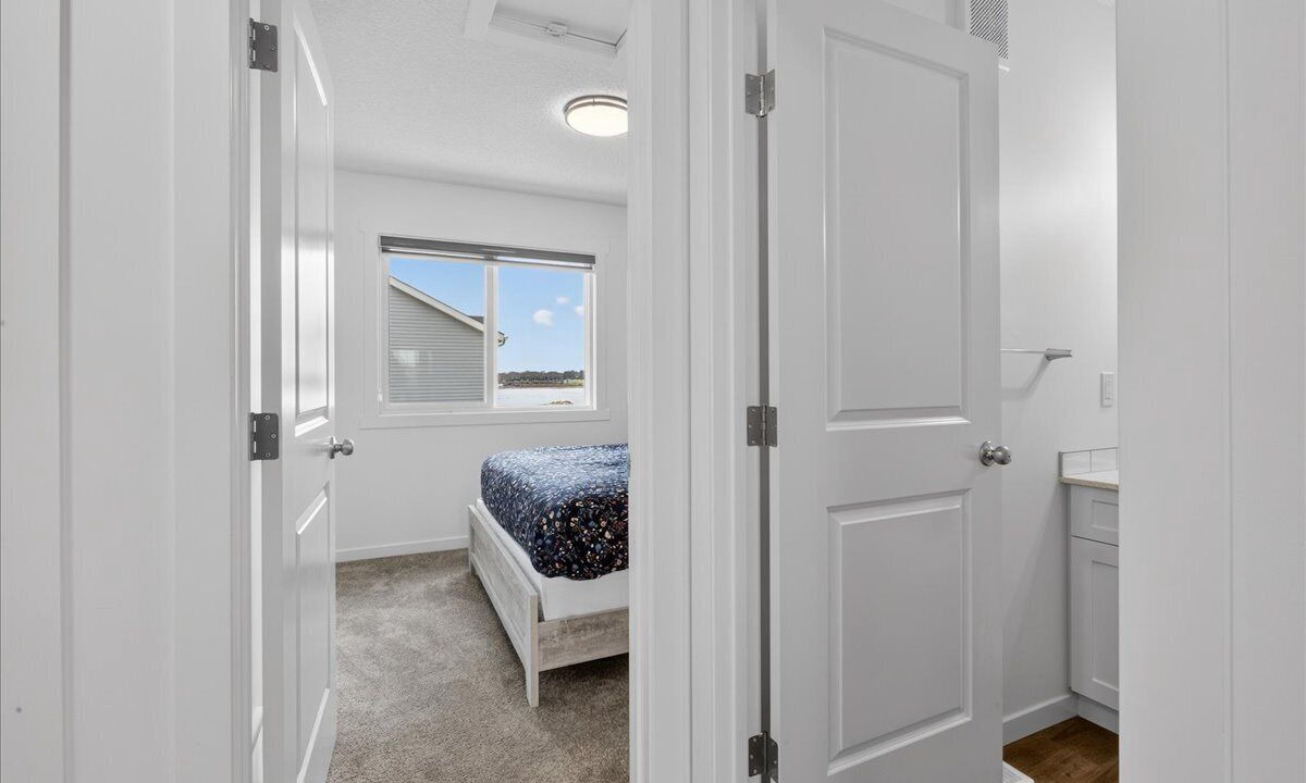 Photo of Bedroom in Division No. 11
