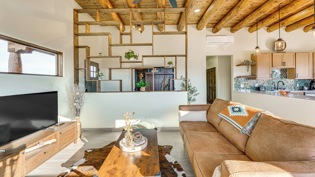Photo of Livingroom in Taos