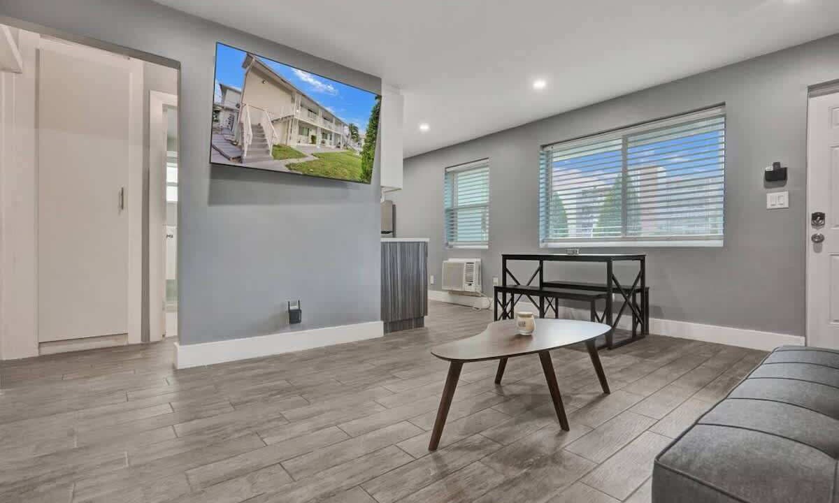 Photo of Livingroom in Pompano Beach