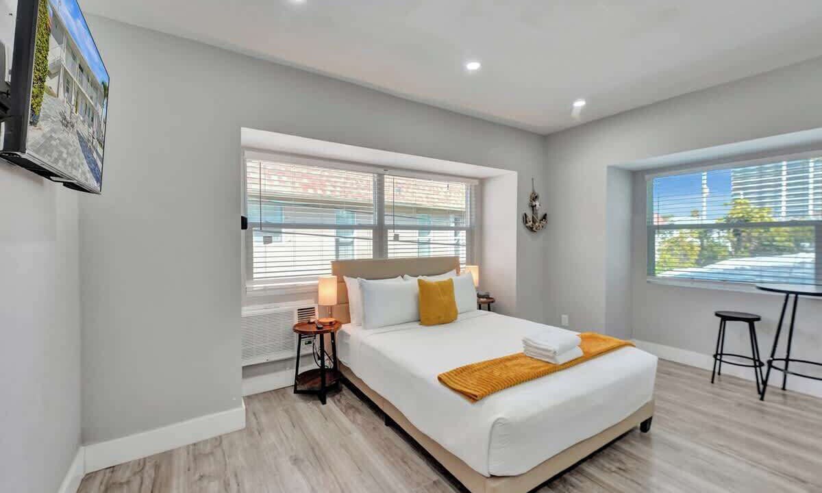 Photo of Bedroom in Pompano Beach