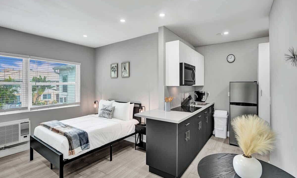 Photo of Bedroom in Pompano Beach
