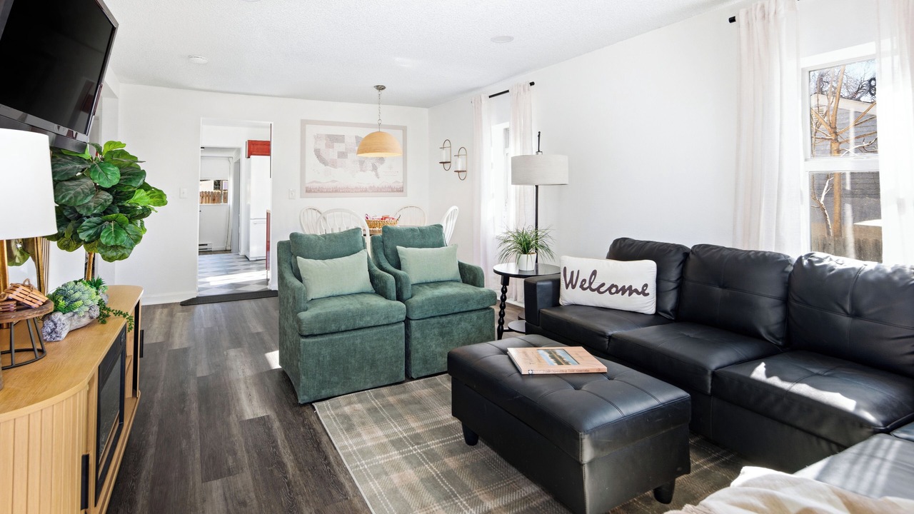 Photo of Livingroom in Englewood