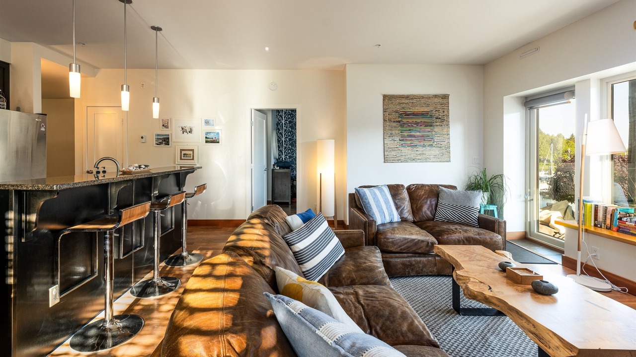 Photo of Livingroom in Ucluelet
