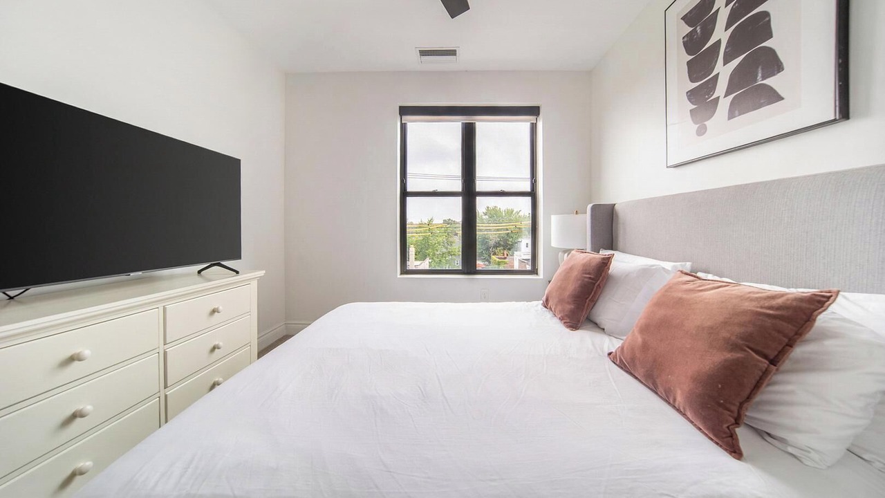 Photo of Bedroom in Little Italy