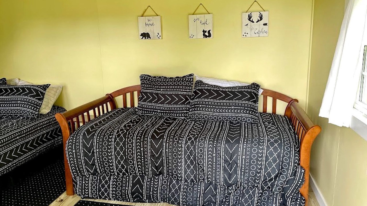 Photo of Bedroom in Oberlin