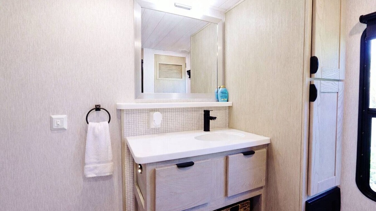 Photo of Bathroom in Hunt Club