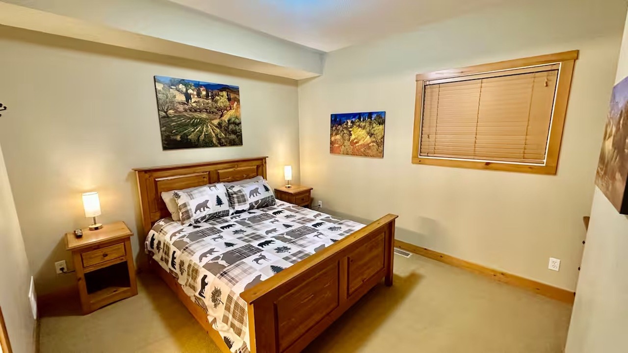 Photo of Bedroom in East Kootenay