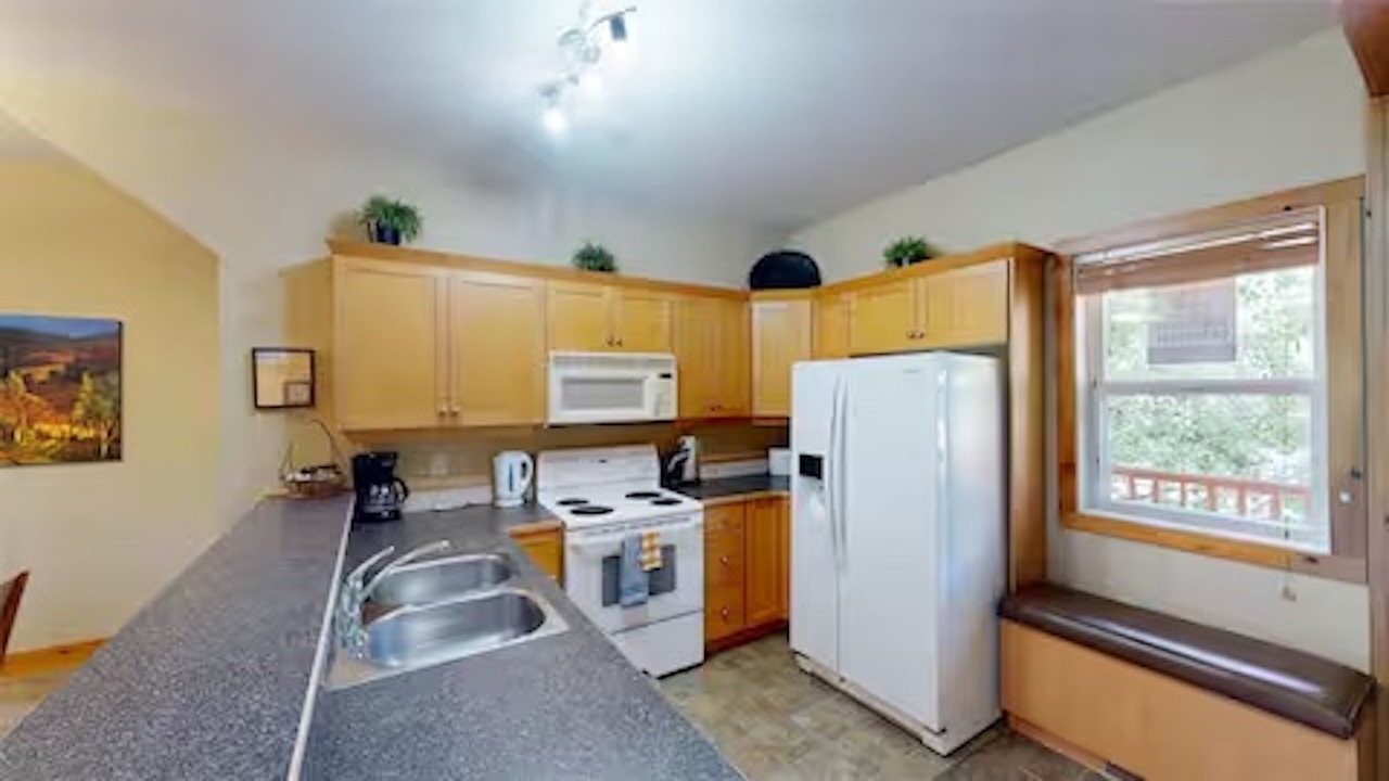 Photo of Kitchen in East Kootenay