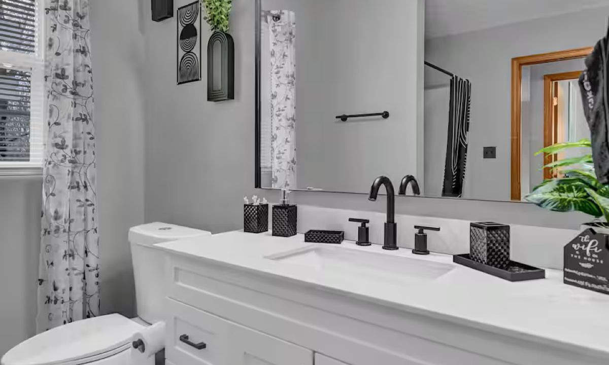 Photo of Bathroom in Akron