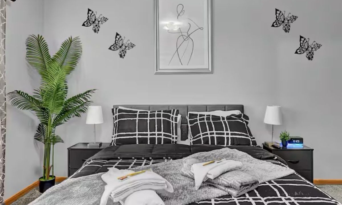 Photo of Bedroom in Akron