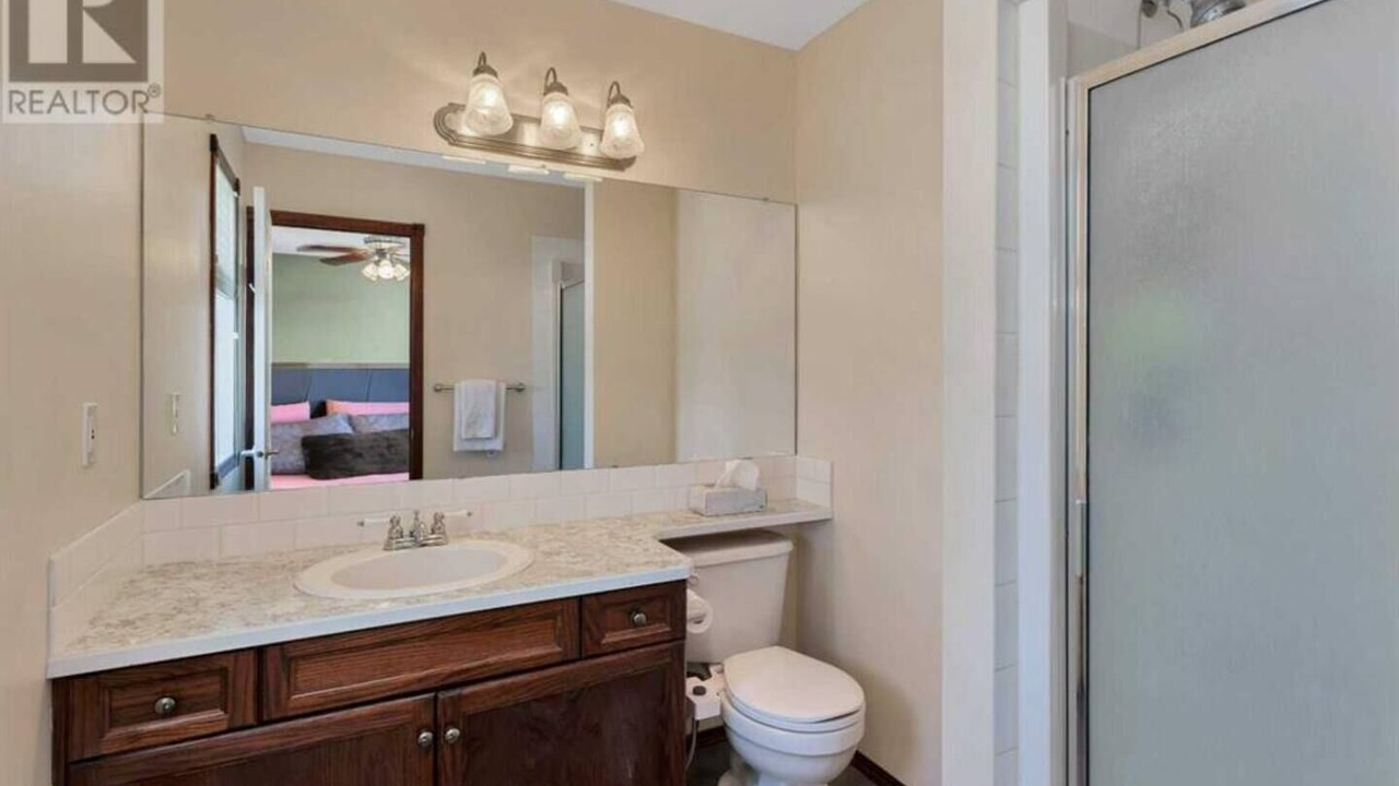 Photo of Bathroom in Sylvan Lake