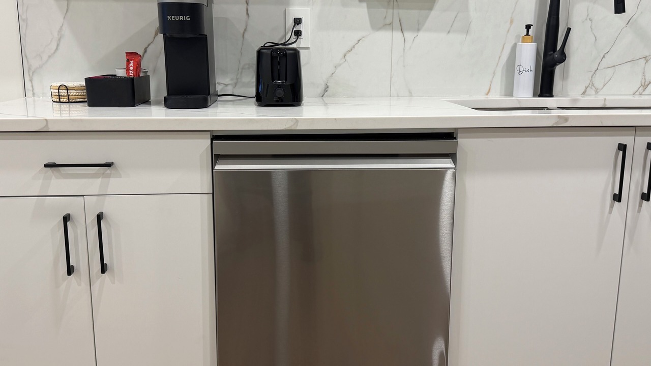 Photo of Kitchen in Division No. 11