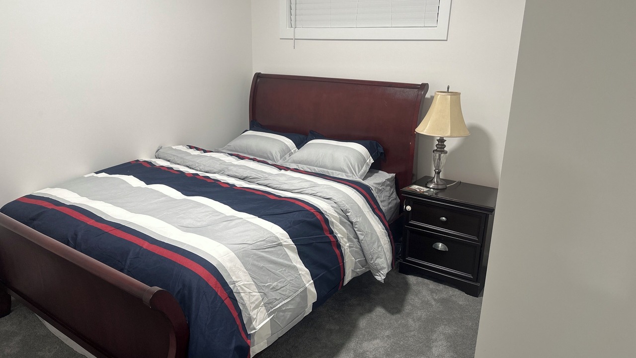 Photo of Bedroom in Division No. 11