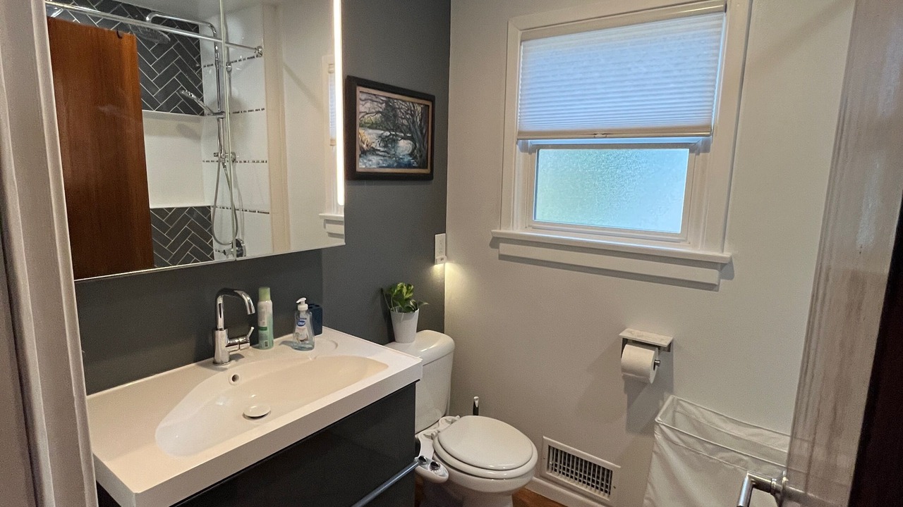 Photo of Bathroom in Hanna Farm Neighbors