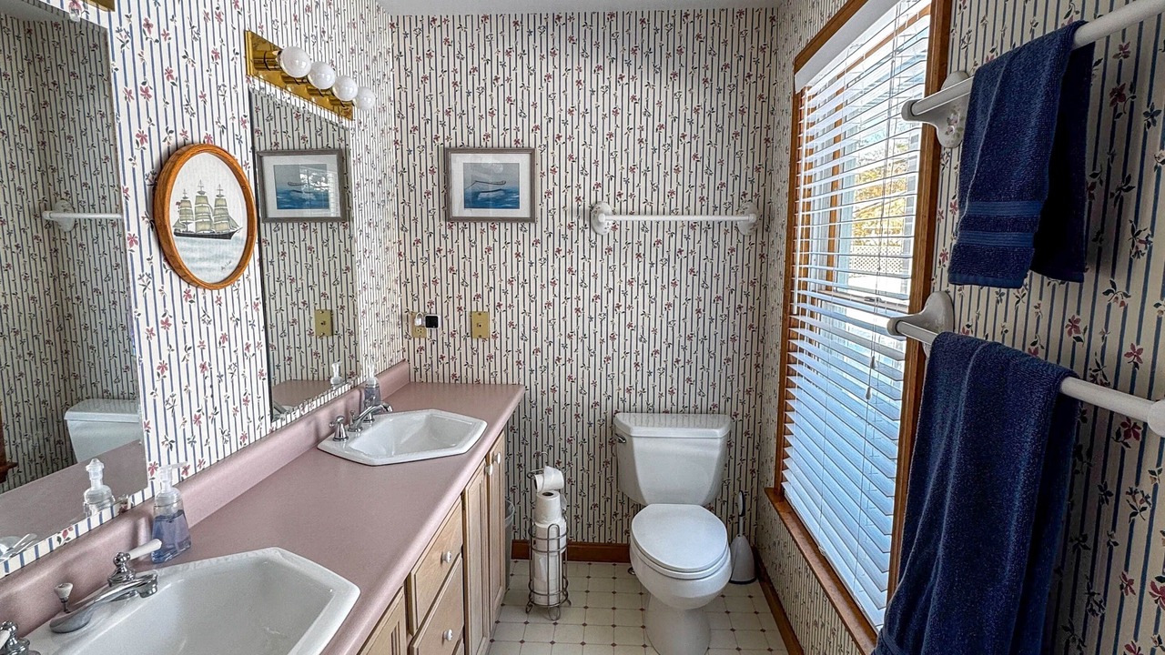 Photo of Bathroom in Purgatory